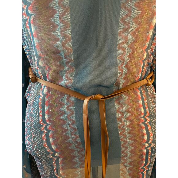 BCBG Sheer Poncho Leather Belt Size XS - Picture 4 of 8